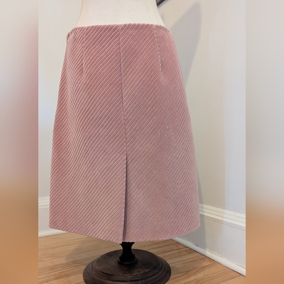 Light Pink Prada Velvet A-Line Skirt Size 46 - Picture 4 of 9